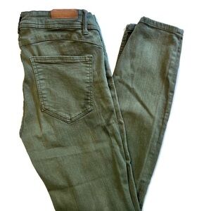 Zara Mid Rise Jeans Size 8